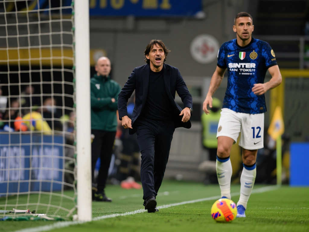 歐足聯的全 歐足聯的全